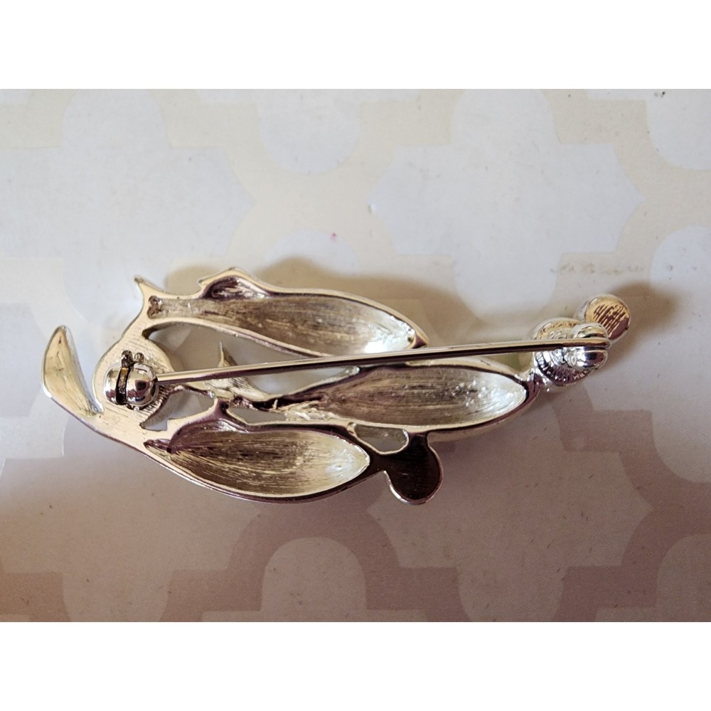 NIB Vintage Trifari Brooch Fish Green & Blue Rhinestones Silver Tone Pin Coastal - Picture 3 of 7